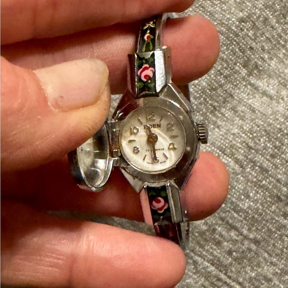 Vintage Pink Rose Peek~A~Boo Eden Watch
